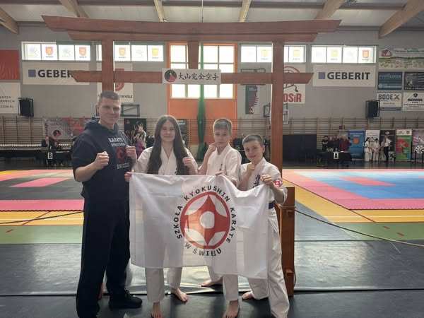 Mistrzostwa Makroregionu Centralnego Oyama PFK i PFKK